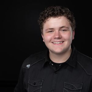 Meet your Posher, Corbin